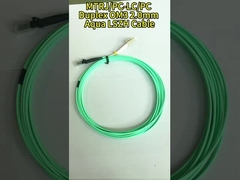 SC - SC Multimodus-Optische Faser-Patch-Schnur Duplex rot/schwarzer Stiefel OM4 50/125