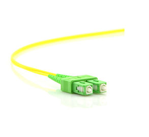 kaufen Sc APC mit Klipp freie aus optischen Fasern springendem Kabel des Logo-Verbindungskabel-Monomode--2,0 online manufacture