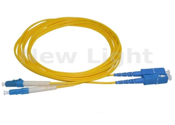 Singlemode-Duplex-Glasfaser-Patchkabel mit 2,0 mm Durchmesser und 3 Meter Länge für CATV- und FTTH-Anwendungen