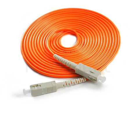 SC/PC Glasfaser-Patchkabel mit 50/125µm Multimode-Orangekabel und PVC-Mantel